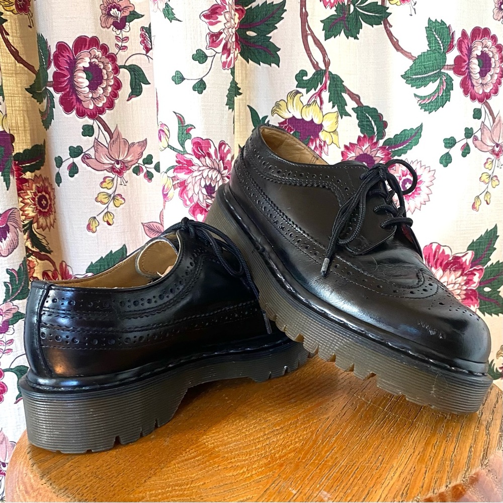 Vintage 90s Dr. Martens Doc Bex Wingtip Oxford England UK5